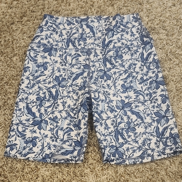 SAGE Collective Blue Floral Sports Bra - Picture 4 of 5